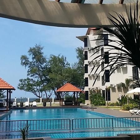 Samsuria Beach Resort & Residence 체러팅 외부 사진