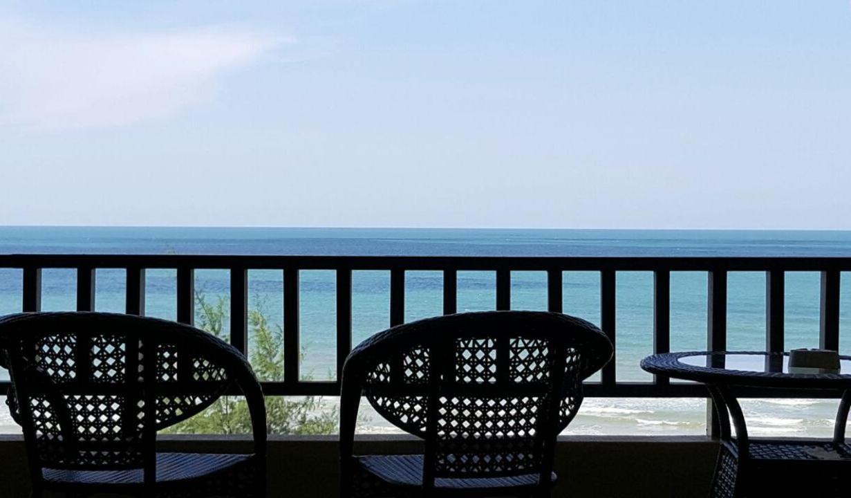 Samsuria Beach Resort & Residence 체러팅 외부 사진