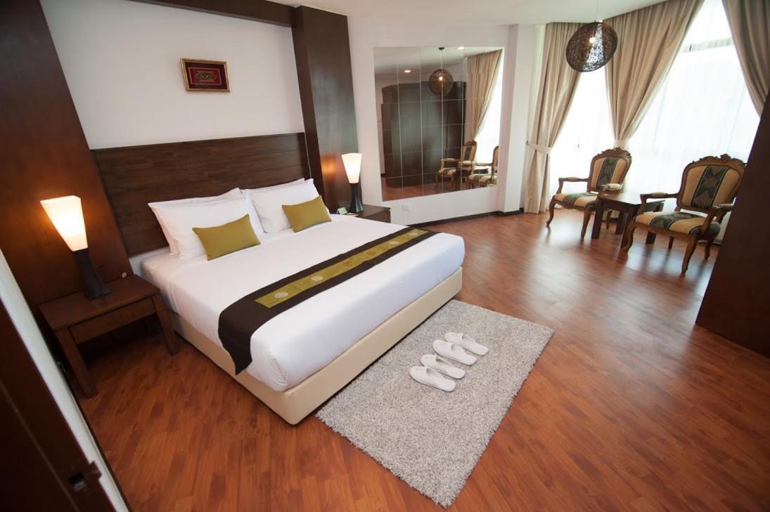 Samsuria Beach Resort & Residence 체러팅 외부 사진