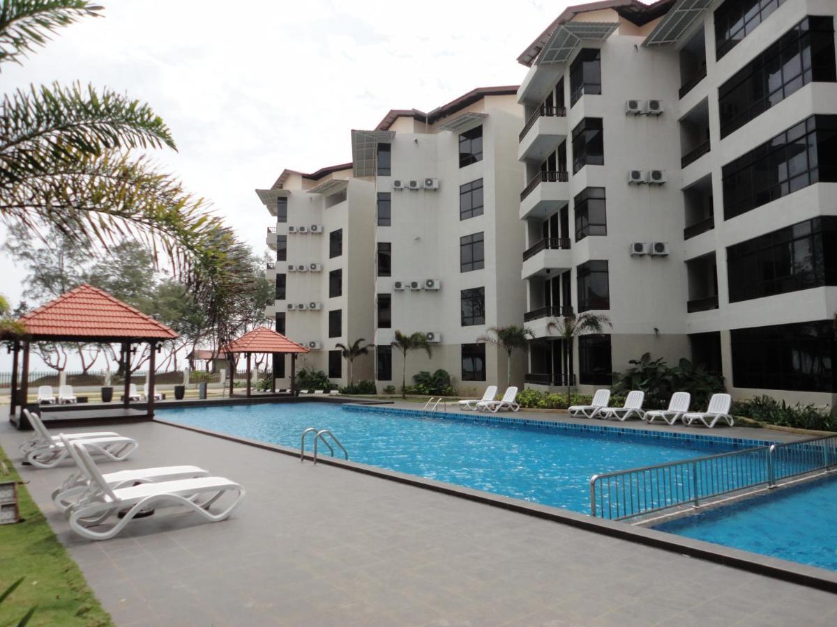 Samsuria Beach Resort & Residence 체러팅 외부 사진