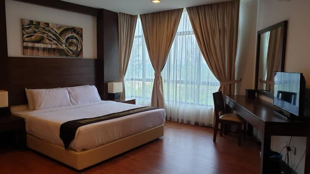 Samsuria Beach Resort & Residence 체러팅 외부 사진